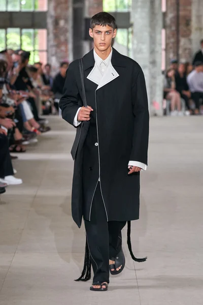 Look 38